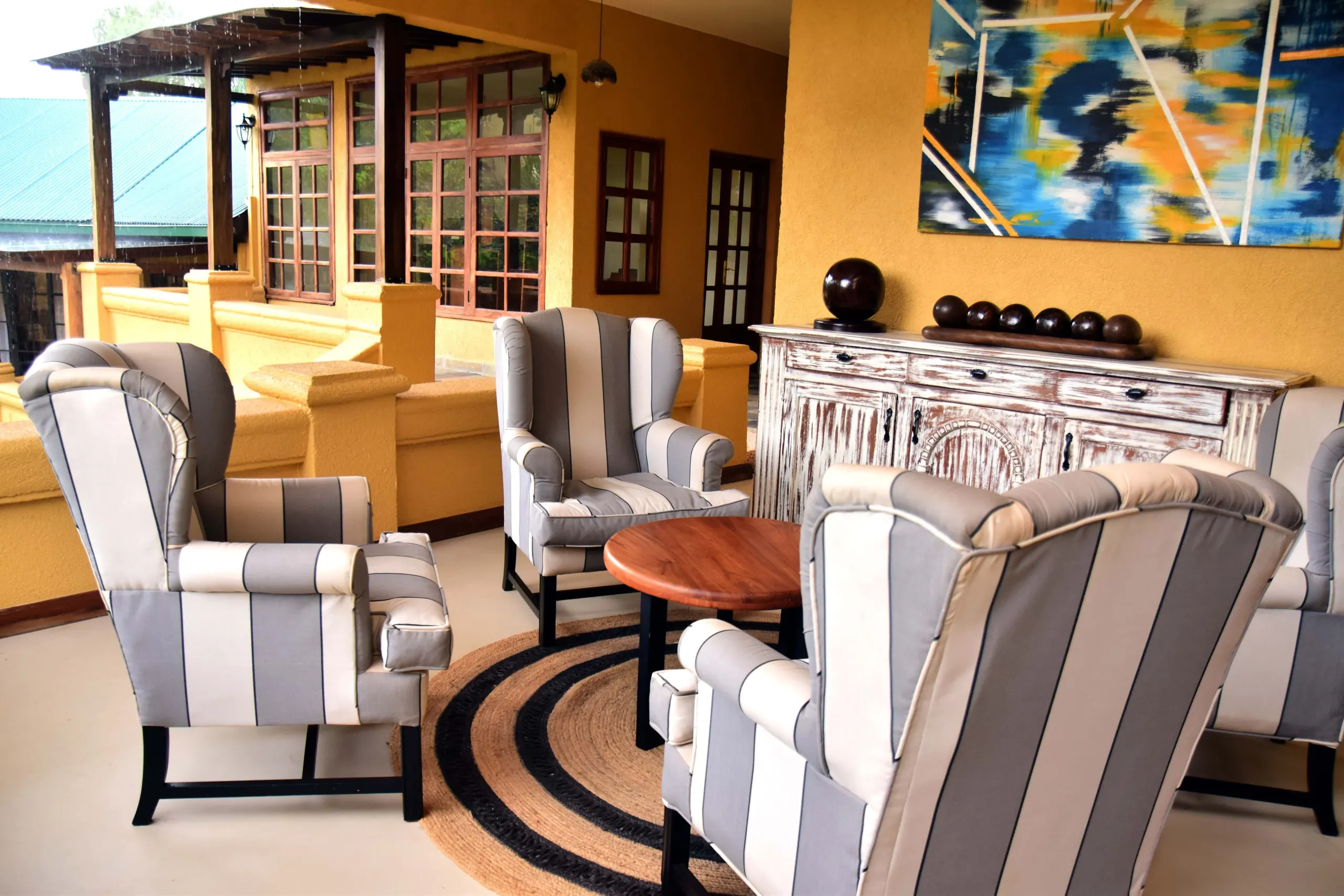 Quiet indoor seating in the Mehmed Pasha Lounge